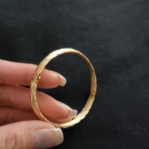 (SOLD) 14k Bangle